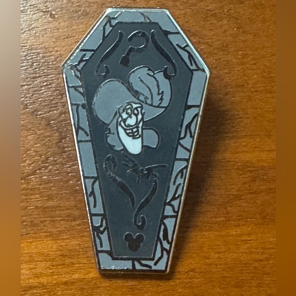 5/$25 Disney Villain Coffins Peter Pan Captain Hook Pin